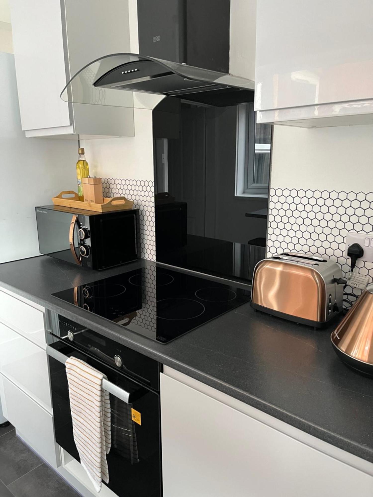 Stylish Townhouse In Lincoln Villa Eksteriør bilde